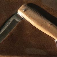 Coltello da collezione manico in legno