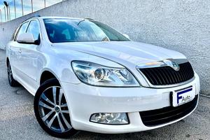 Skoda Octavia 1.6 TDI CR F.AP. Wagon Elegance