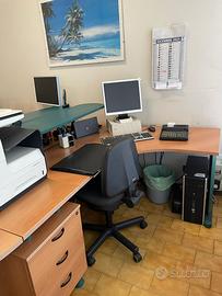 Ufficio scrivania e mobile