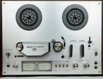 Registratore a bobine Akai