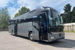 Autobus turistico Iveco Magelys