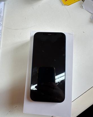 IPhone 12 con 10 mesi garanzia.