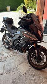 Moto CF moto 700mt