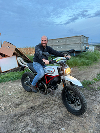 Ducati Scrambler desert come nuovo