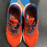 Scarpe sportive running Brooks