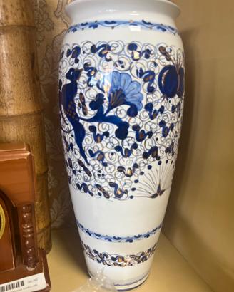 Coppia di vasi maiolica
