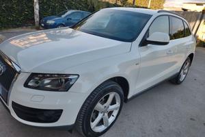 AUDI Q5 2012 QUATTRO