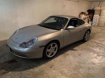 Porsche 911 (996) Carrera 4