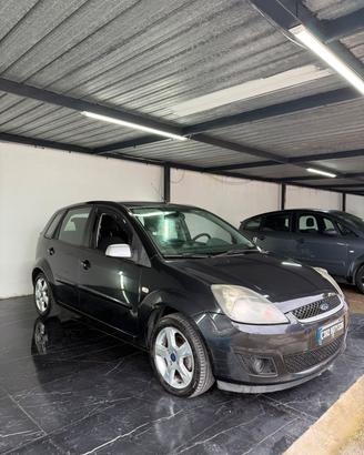 Ford Fiesta 1.4 TDCi 5p. Ghia