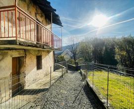 CASA SEMINDIPENDENTE A LANZO TORINESE