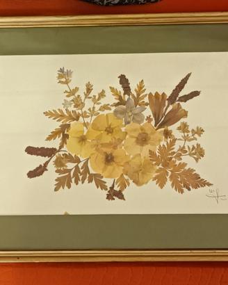 Quadro con fiori secchi