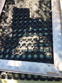 telaio per griglia con tappeto in plastica 