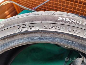 Gomme 215/40/r17