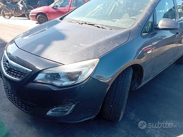 RICAMBI USATI OPEL ASTRA J ANNO 2012