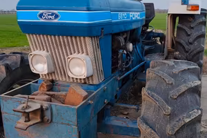 trattore ford