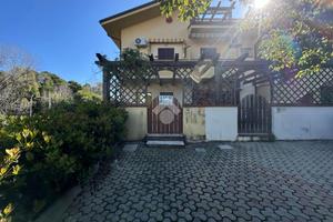 3 LOCALI A VILLAPIANA