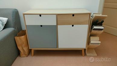 Mobiletto ingresso / credenza