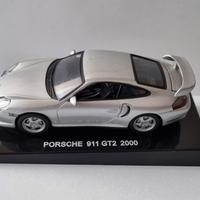 PORSCHE 911 GT2