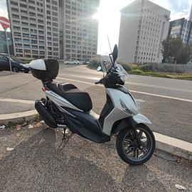 Piaggio Beverly 300 HPE S ABS ASR 2024