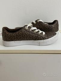 Ina scarpe guess