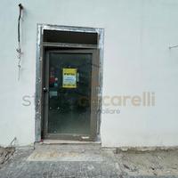 Locale Commerciale Ristrutturato Zona Centrale
