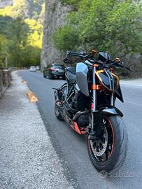 Ktm 1290 super duke r