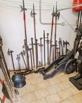 Armatura cannone spade scudi per arredo medioevale