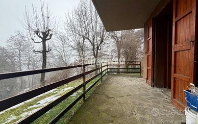 AMPIO BILOCALE IN PIENO CENTRO A SERRAMAZZONI!