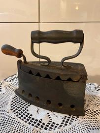 Ferro da stiro antiquariato