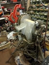 filiera elettrica da banco con tagliatubi incorpor