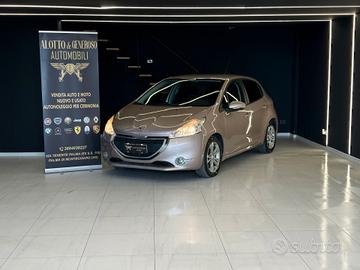 Peugeot 208 1.4 HDi 68 CV 5 porte Allure
