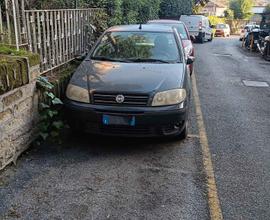 FIAT Punto 2ª serie - 2004