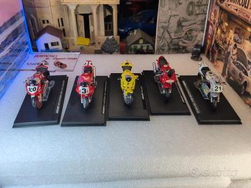 Collezione Ducati Lotto Da 5 Moto Scala 1:24 - 