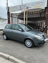 Lancia Ypsilon 1.2 Argento