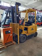 Carrello elevatore elettrico 2500kg marca Hyster