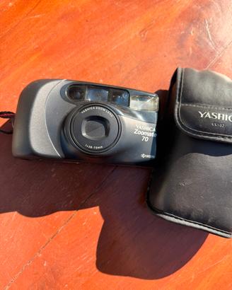 FOTOCAMERA ANALOGICA YASHICA ZOOMATE