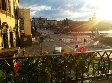 FIRENZE CENTRO Bilocale sull'Arno