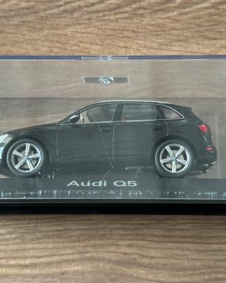 Modellino Schuco Audi Q5 nero originale