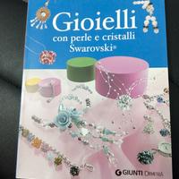 Gioielli con perle e cristalli Swarovski 