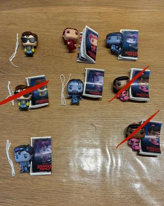 Personaggi stranger things kinder joy