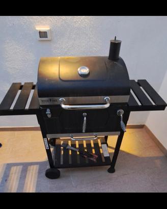 Barbecue a legna barbeque a carbonella