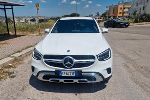 MERCEDES-BENZ GLC 300D 4 MATIC SPORT