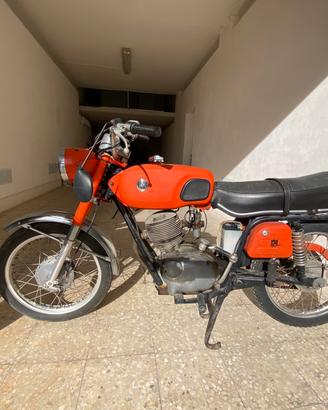 Gilera 124 5v