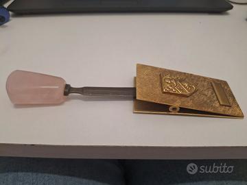 tagliacarte argento e quarzo rosa 