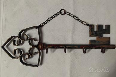 VECCHIA CHIAVE PORTACHIAVI IN OTTONE VINTAGE