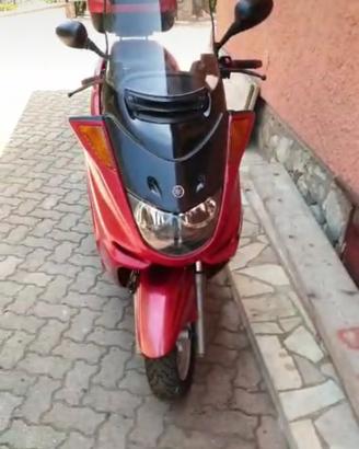 scooter majesty 250