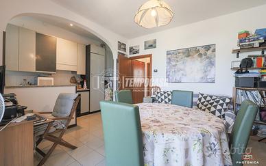 BN130- BILOCALE PRIMO PIANO CON CANTINA E POSTO AU