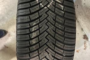 Pirelli All Season SF2 Cinturato 235/35 R19