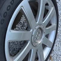 Cerchi in lega con pneumatici nuovi Audi A 4