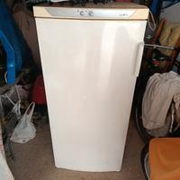 congelato verticale a cassetti 